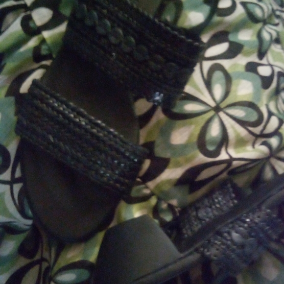 Sandals - Picture 7 of 7